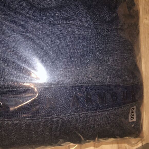 Under Armour Hoodie Womens Medium Project Rock Cropped Oversized Workout - Picture 11 of 11